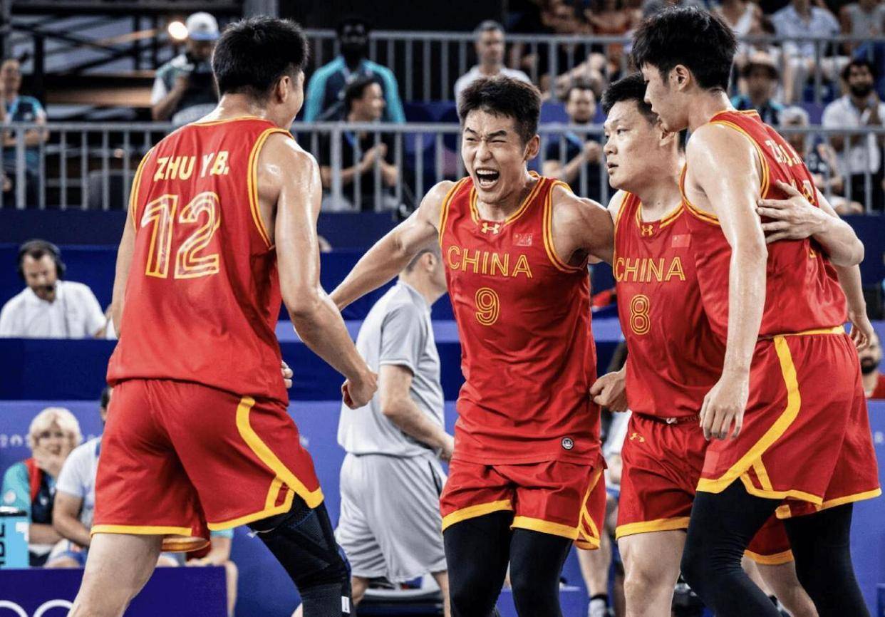 江苏男篮击溃对手,全队表现出色 江苏男篮击溃对手,全队表现出色