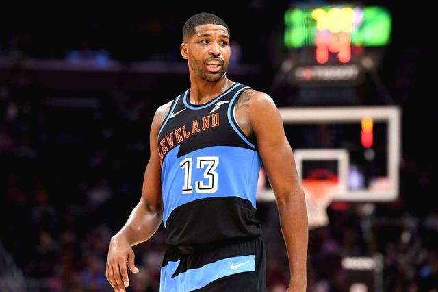 猛龙队成功晋级，新赛季目标冠军