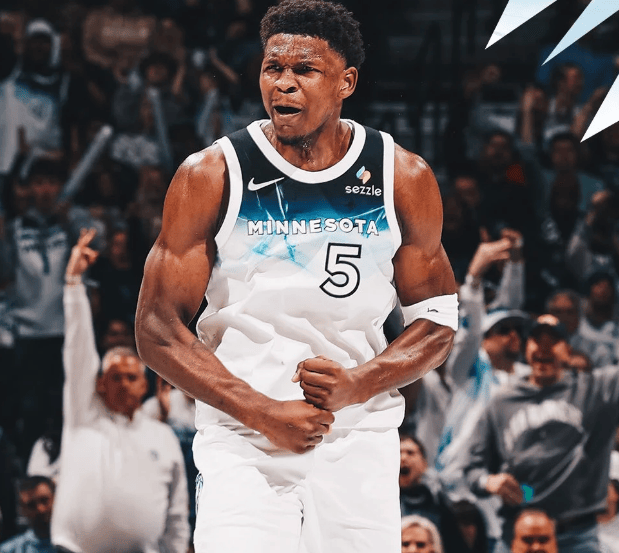 森林狼后卫盗断高效，全队士气高昂赢得胜利！的简单介绍