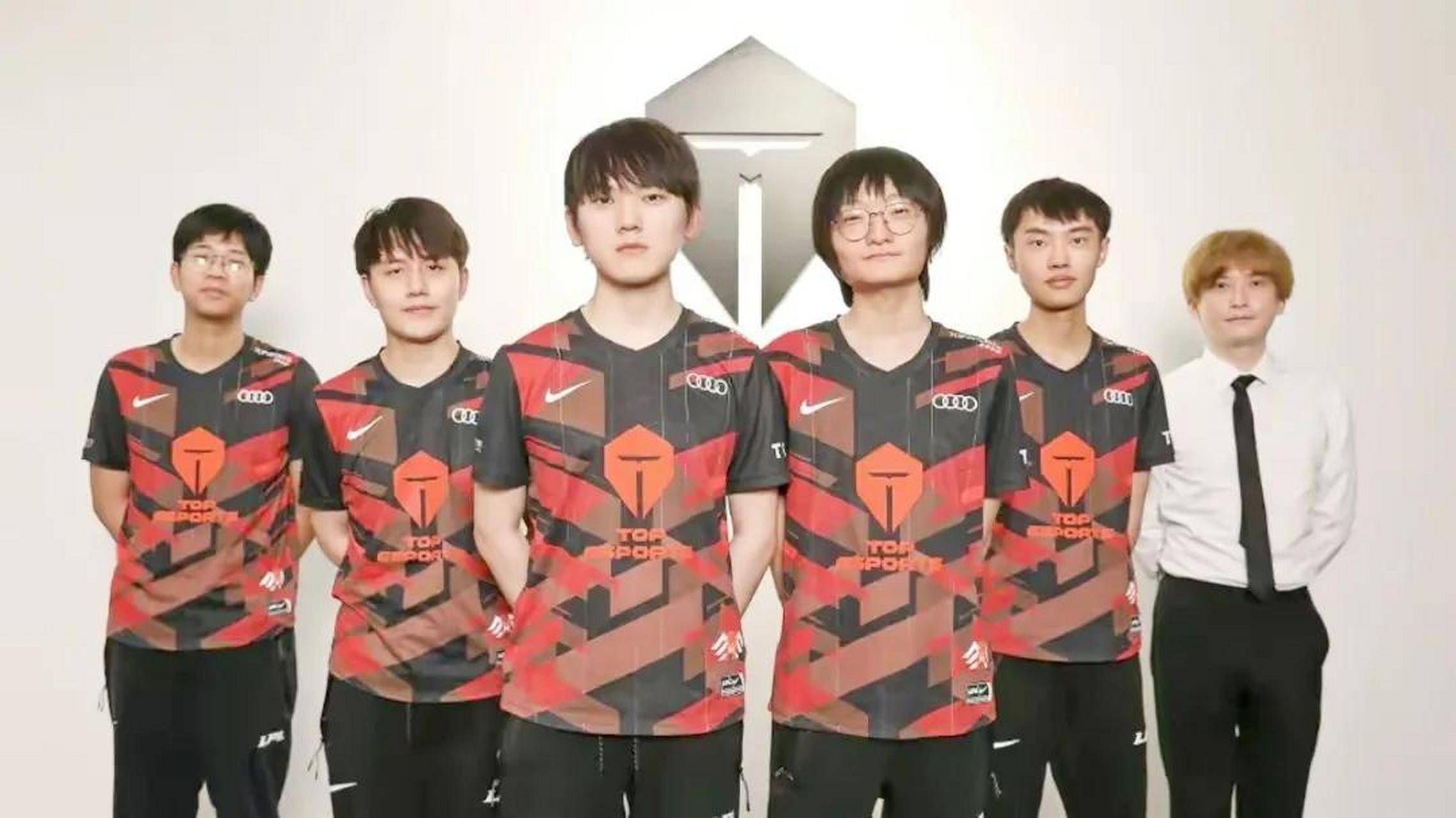 包含FNC强势TES，Perkz绝境逆转的词条