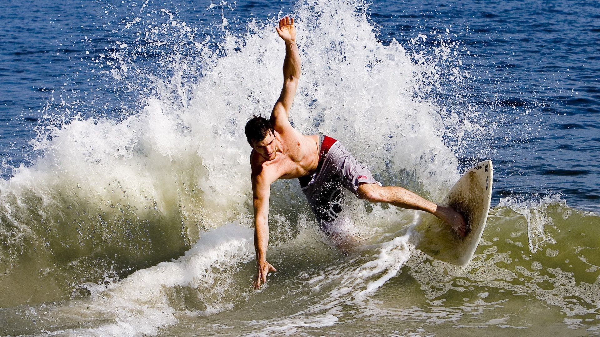 奥运周期关键战焦点战，北京队爆冷热火背后的战略启示