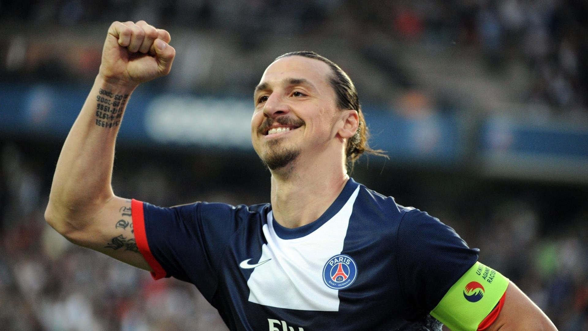 逆袭的序章，塞恩斯领衔红牛二队力克母队，F1新秩序初现端倪